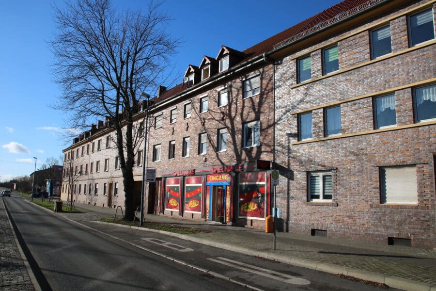 MFH in Bitterfeld - Hausfront